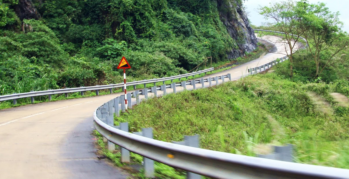 Paradise Cave Tour From Hue